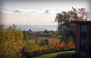 Highland Village Duluth - Duluth, MN